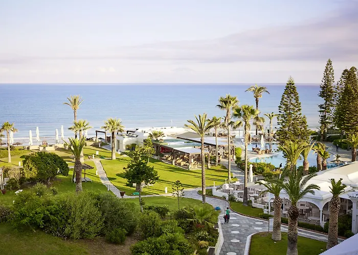 Robinson Kyllini Beach